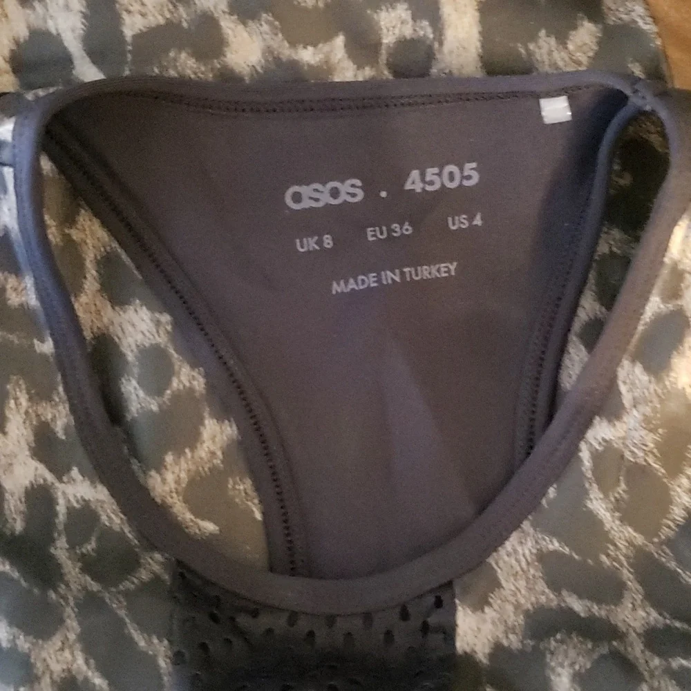 ASOS 2 Piece Set LEOPARD HIGH WAIST LEGGING AND TOP WITH MESH FRONT - Picture 8 of 11